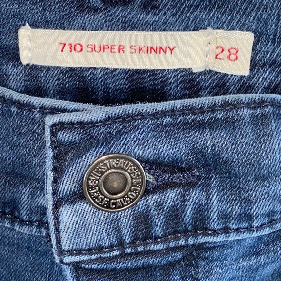 Levi’s 710 Super Skinny Premium Dark Denim Jeans - Picture 3 of 7